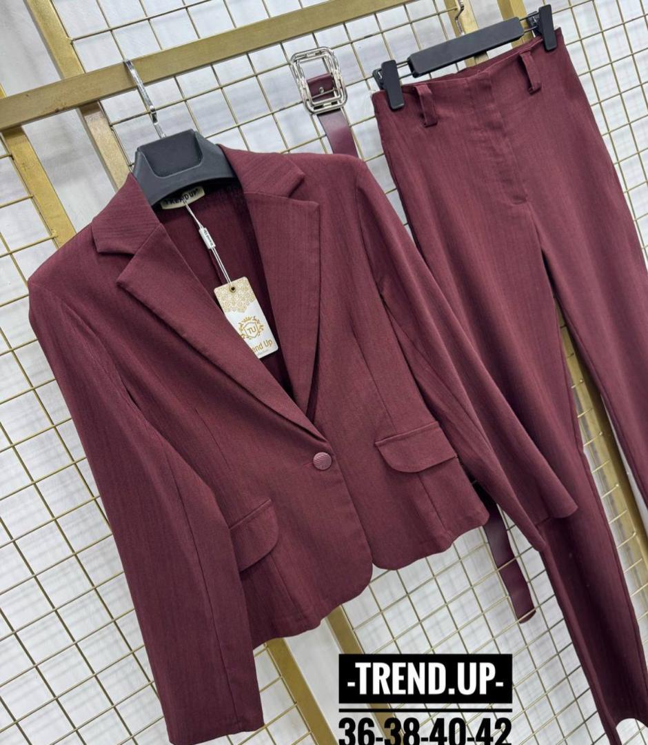 Tailleur pantalon bordeaux