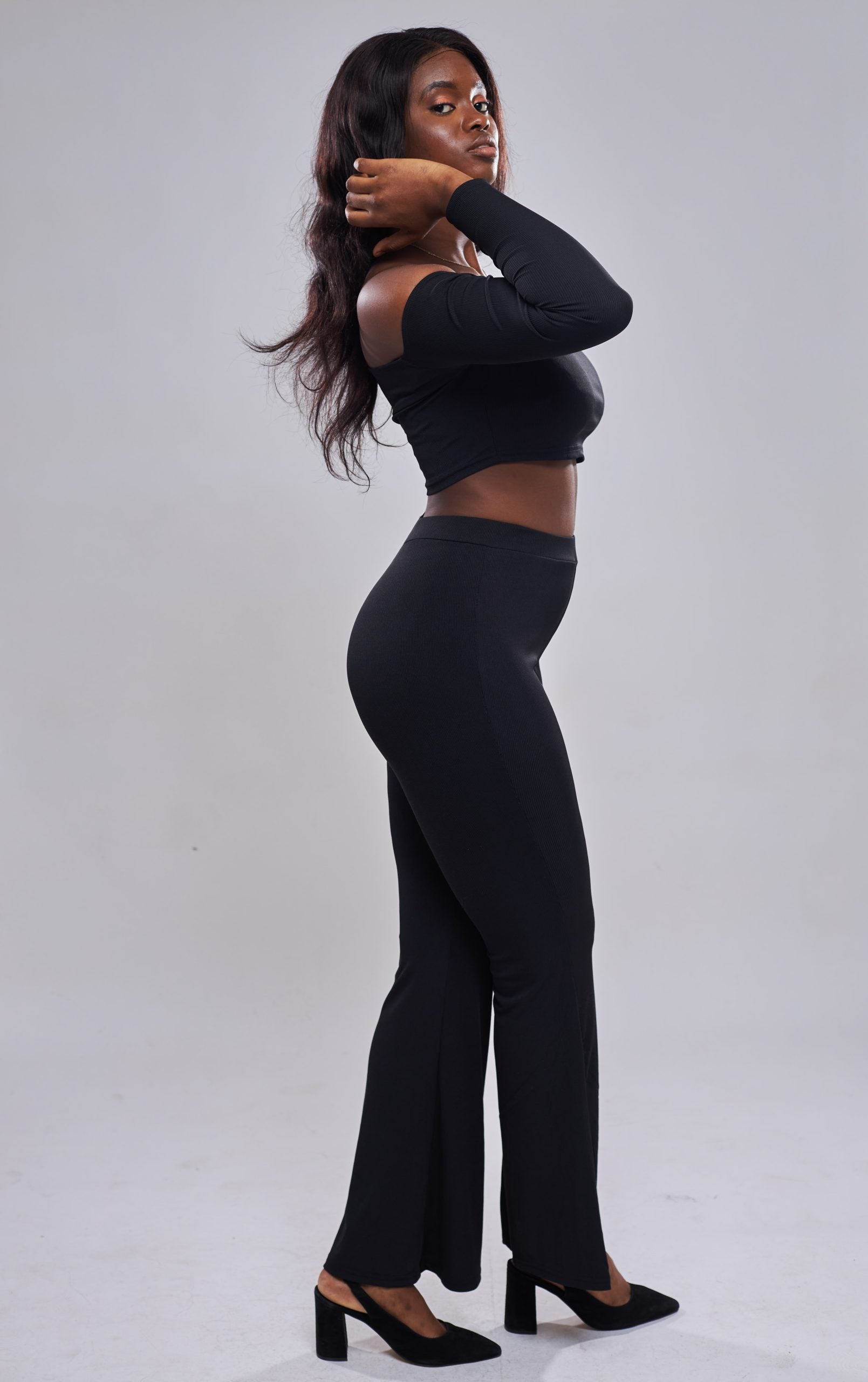 SHEIN - Top court col bardot & Pantalon évasé - Noir side view 2