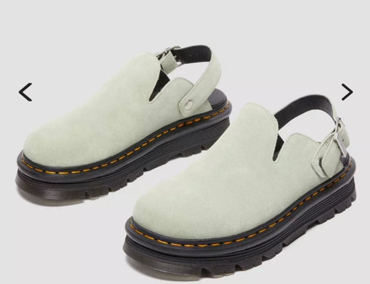 Sabots en daim premium